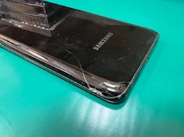 【一宮市】Galaxy S9の背面割れを新品のように復元！背面パネル交換で安全に再生｜Android修理【まちスマ一宮店】
