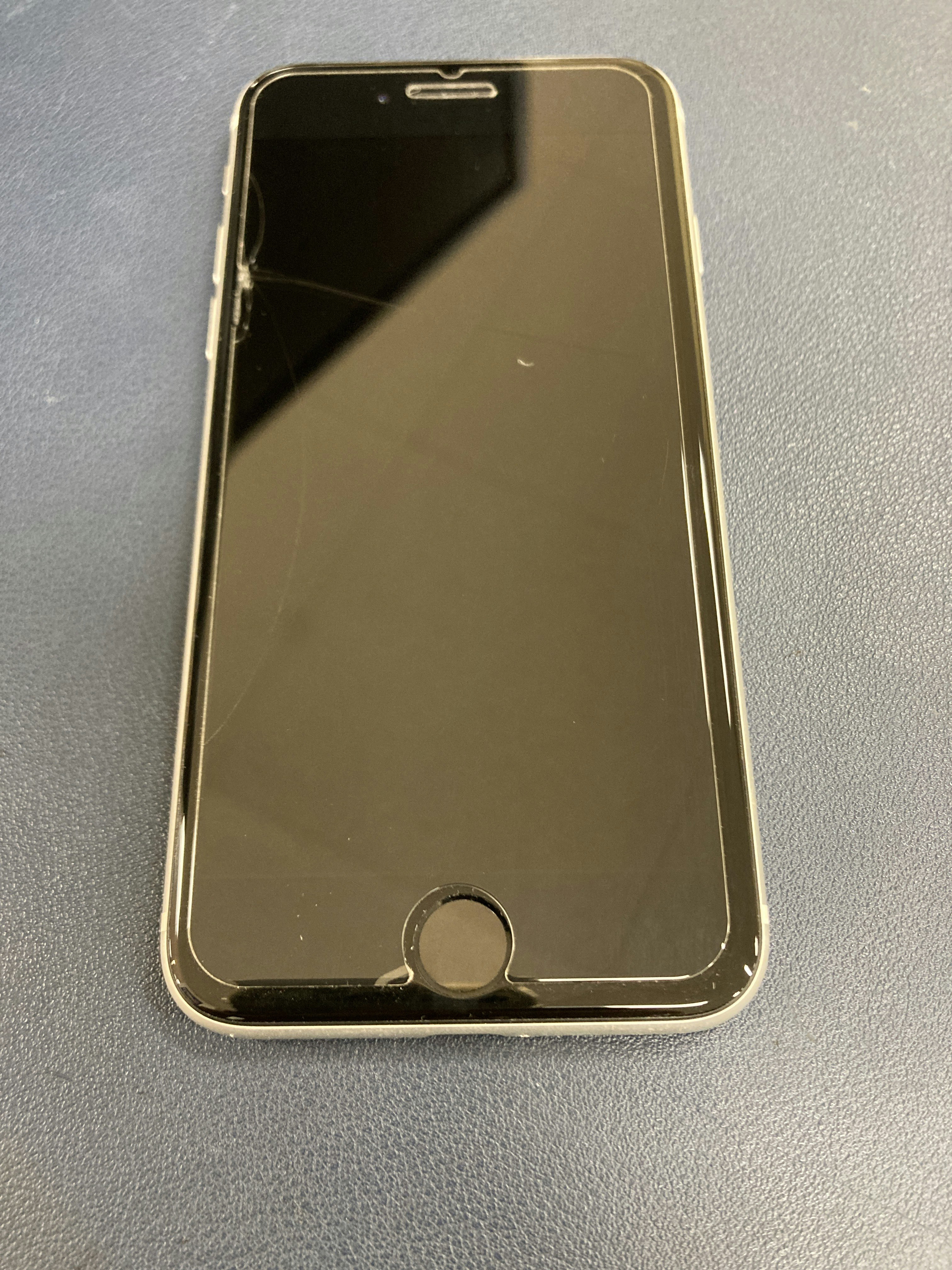 iPhoneSE2　豊川市　iPhone　修理　スマホ修理　iPhone修理　バッテリー交換　豊川　豊橋　新城　蒲郡　湖西　浜松