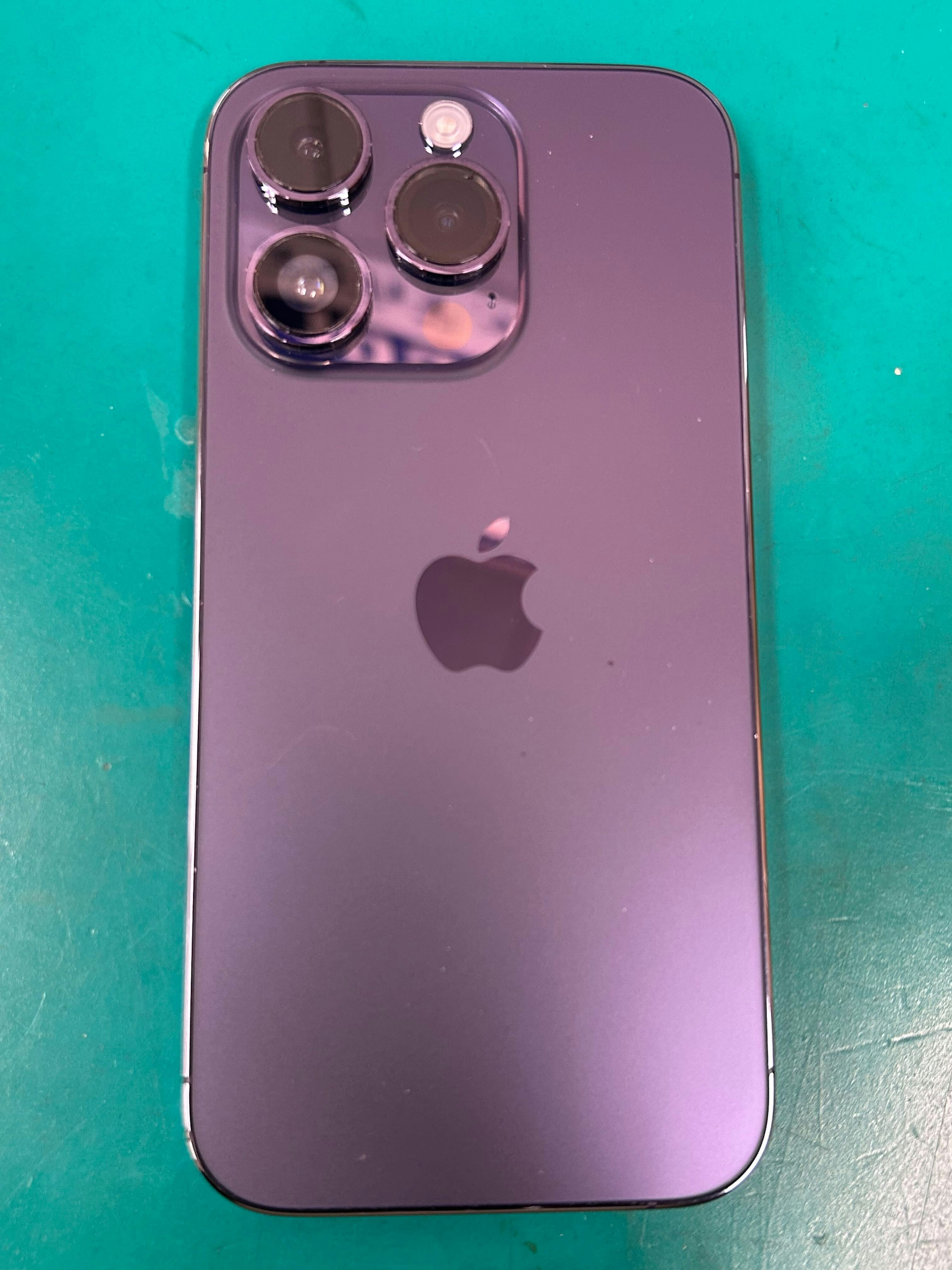 iPhone14pro カメラレンズ割れ