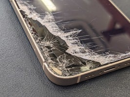 iPhone 14 画面交換　【岡崎】