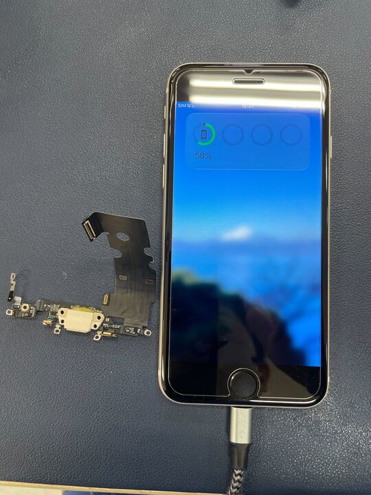 iPhone SE3 充電ドック交換】ケーブルで充電できない!? 背面充電はOKな