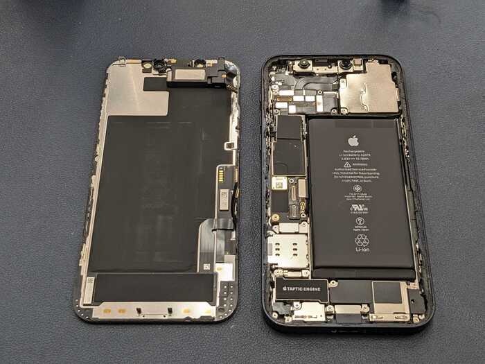 iPhone アイフォン アイフォーン 壊れた 故障 修理 直す 治す メーカー修理 正規修理 純正 社外 本体交換 保険 保証 AppleCare