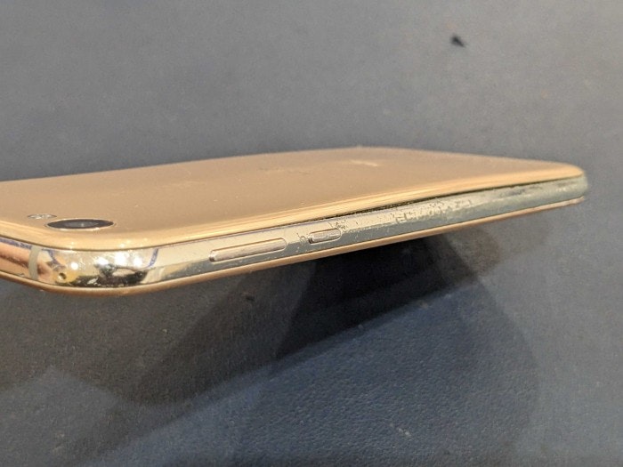 AQUOS R バッテリー交換 減り早い　修理　交換