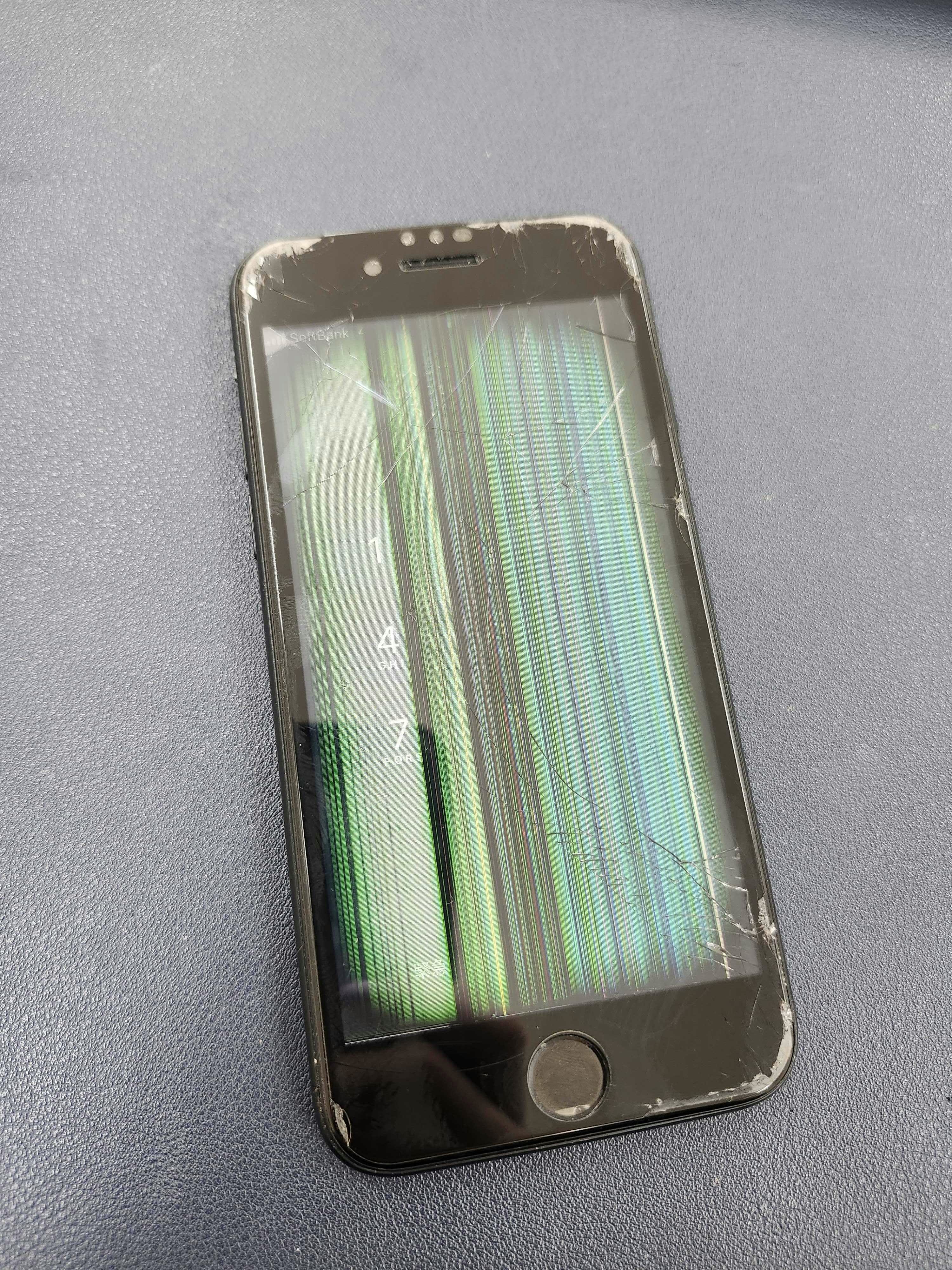 iPhoneSE2　iPhone修理　修理　液晶不良　画面交換　画面修理　画面割れ　豊川　豊橋　新城　蒲郡　湖西　浜松