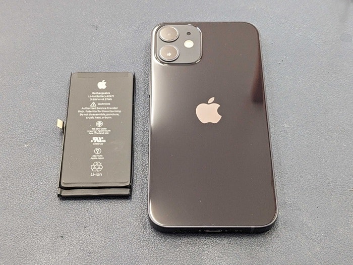 iPhone 12 バッテリー交換