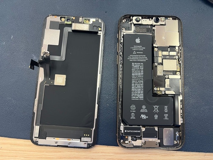 iPhone11Pro 画面修理　画面交換　液晶交換　液晶割れ