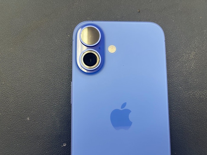 iPhone 16 カメラレンズ故障 カメラレンズ交換  壊れた 修理 治す 直す