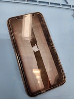 【豊川店】iPhone 11｜液晶不良で画面が正常表示できない症状を即日60分で修理！データそのまま復旧｜まちスマ豊川店