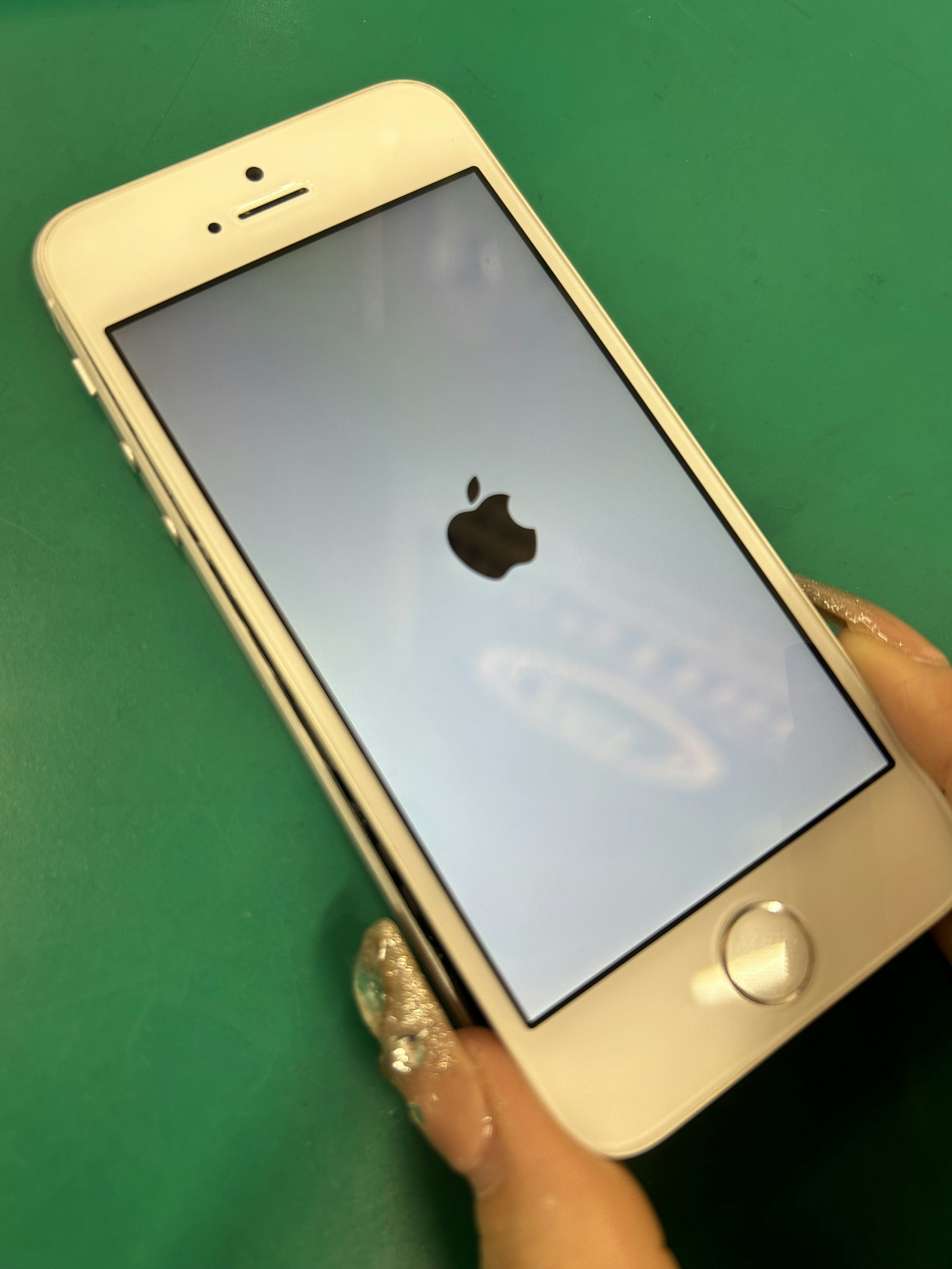 iPhone　初代SE　バッテリー交換　春日井市・高蔵寺・瀬戸市・尾張旭市・多治見市・長久手市・守山区その他名古屋