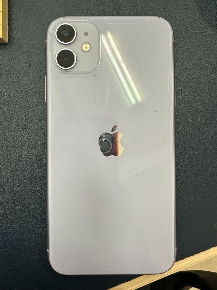 アイフォン　iPhone11 バッテリー交換　充電の減りが早い　充電持ちが悪い　充電できない
