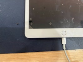 iPad 6th 充電口残骸抜き 【豊田】
