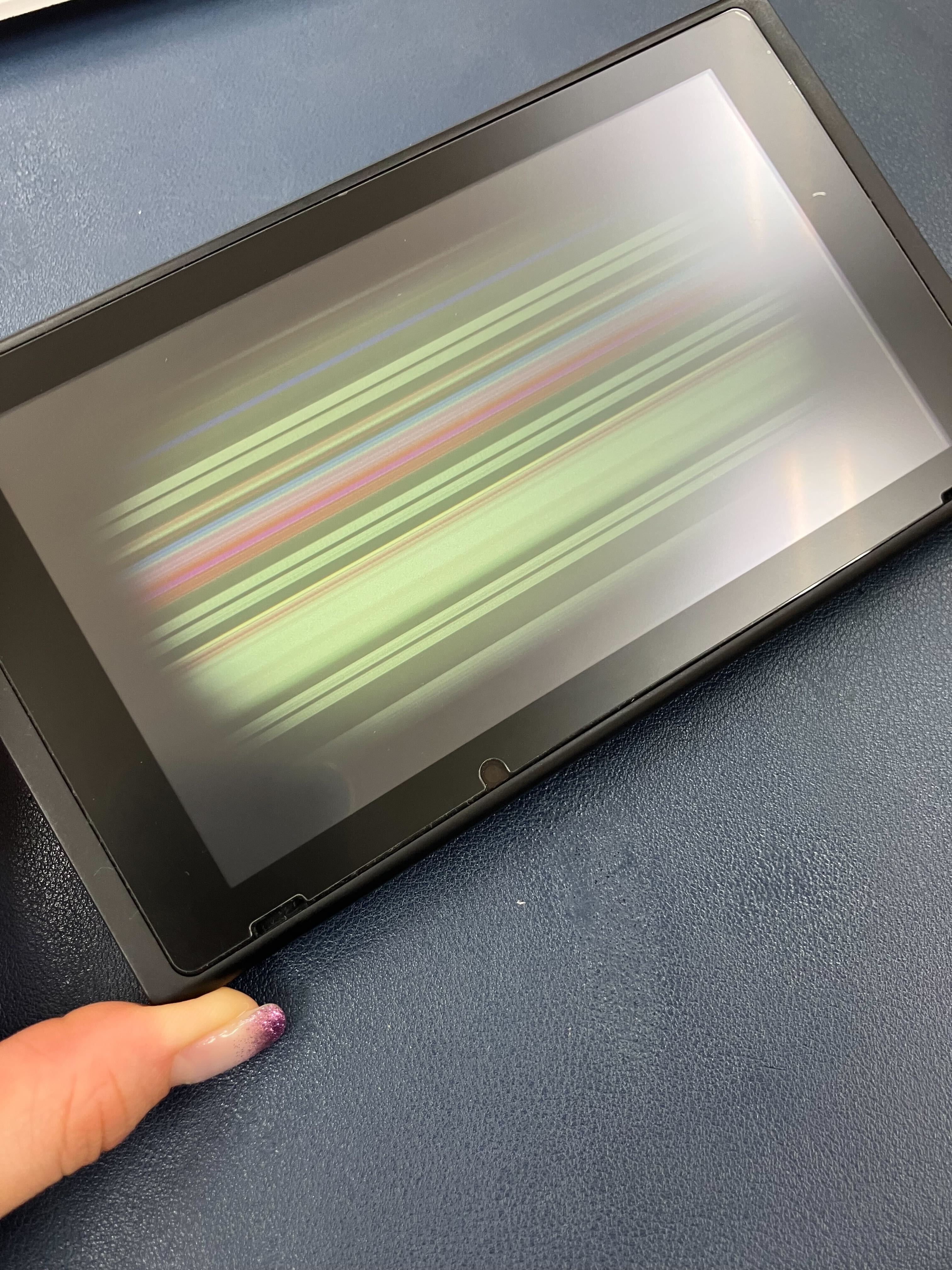 Nintendo Switch 液晶不良修理】当日2時間対応！豊川市でSwitchの画面