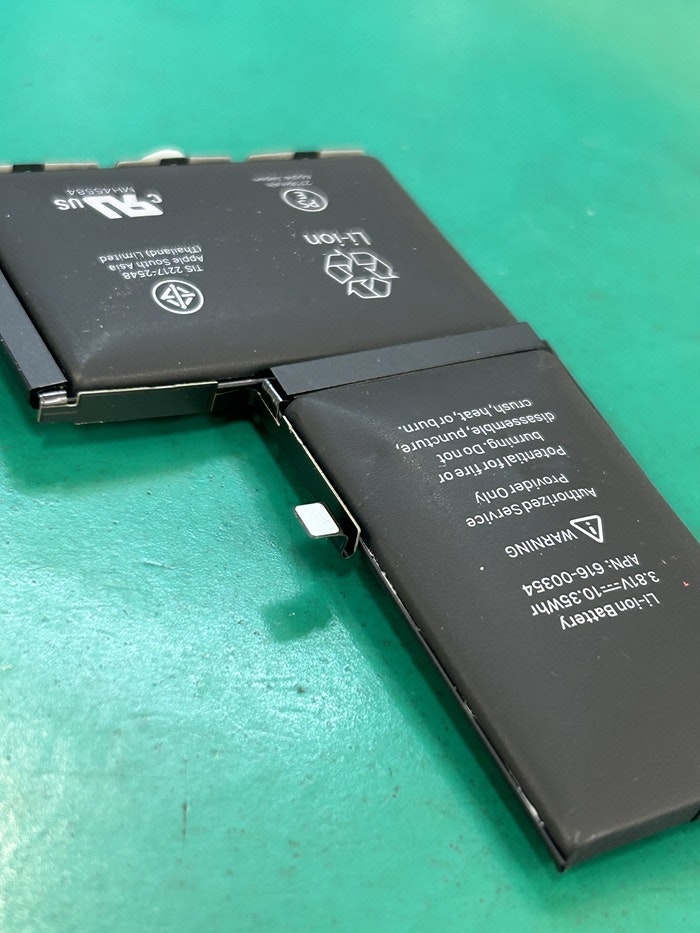 iPhoneX 画面が浮いてきた バッテリー交換 春日井市・高蔵寺・瀬戸市・尾張旭市・多治見市・長久手市・守山区・名古屋