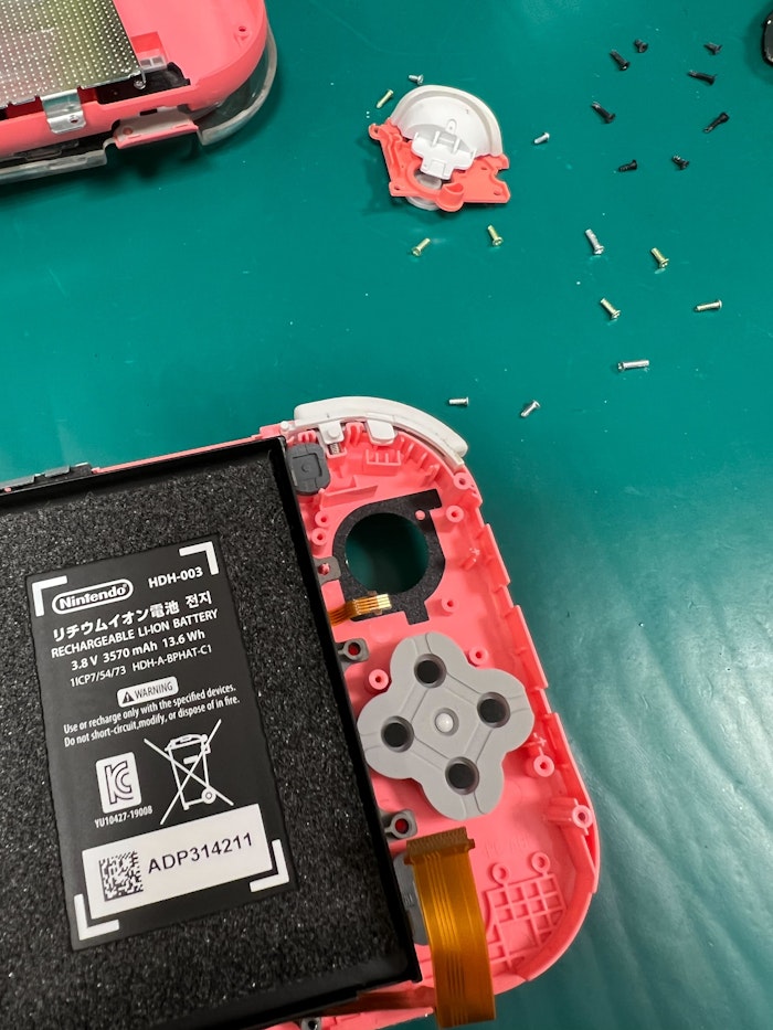 SwitchLite 　修理　即日　スティック交換　スティック故障　豊川市　豊橋市　新城市　蒲郡市　岡崎市　湖西市　浜松市