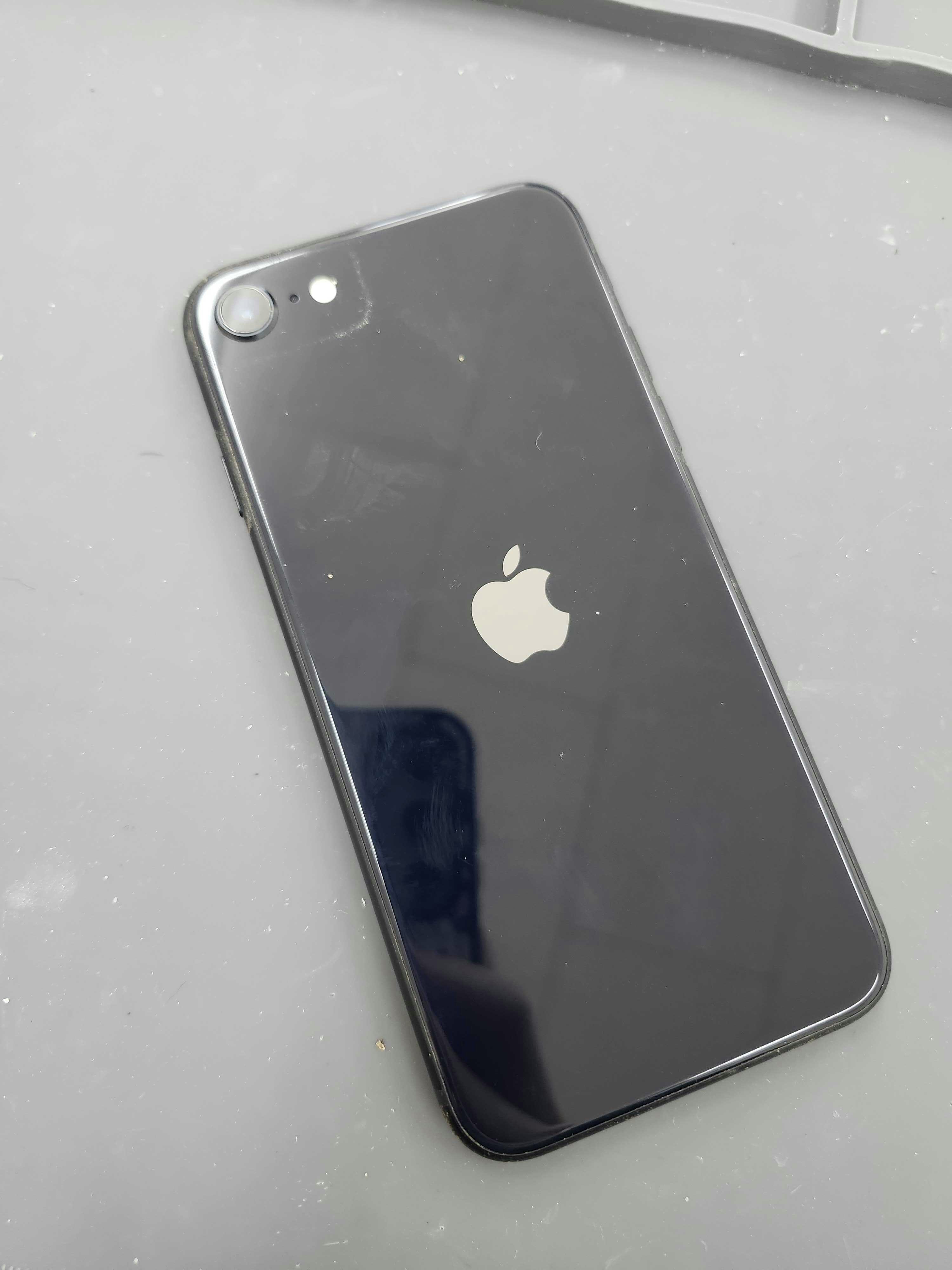 iPhoneSE3　iPhone　修理　iPhone修理　交換　充電口　ドックコネクタ　豊川　豊橋　新城　蒲郡　湖西　浜松