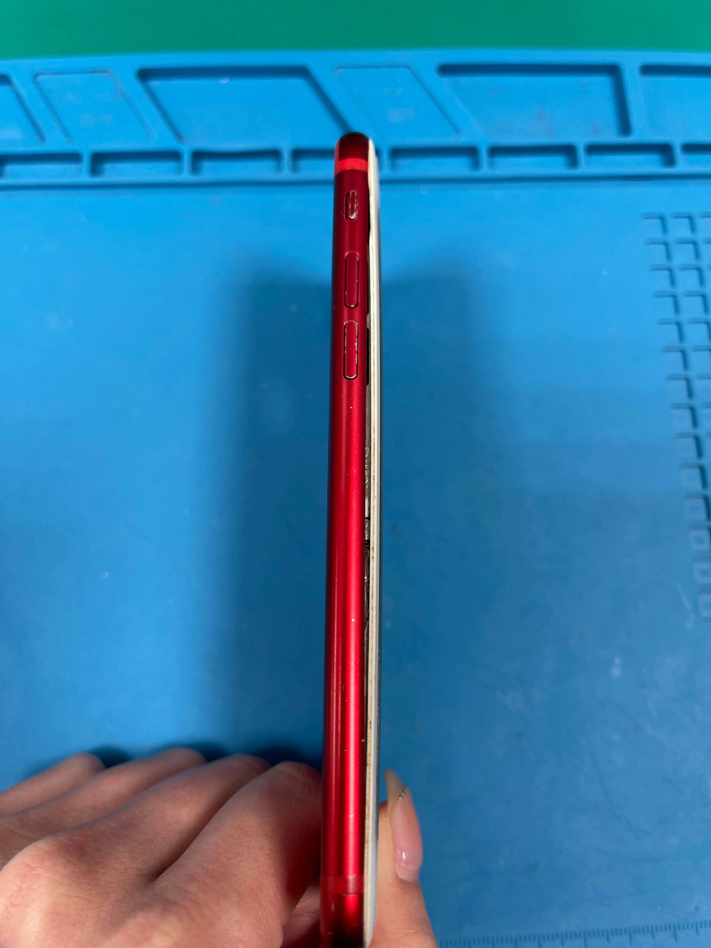 iPhone7　iPhone　修理　即日　スマホ　スマホ修理　バッテリー交換　バッテリー膨張　豊川　豊橋　新城　蒲郡　湖西　浜松