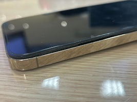 【一宮市】iPhone iPhone14Promax バッテリー膨張 バッテリー交換 木曽川 テラスウォーク一宮店