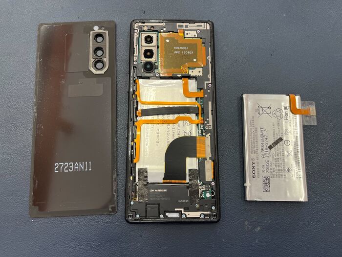 Xperia 5 充電持ち悪い バッテリー持ち悪い 充電持ち良くする バッテリー持ち良くする バッテリー交換 故障 修理