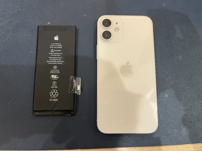 iPhone12mini バッテリー交換　バッテリー修理　充電持ち悪い