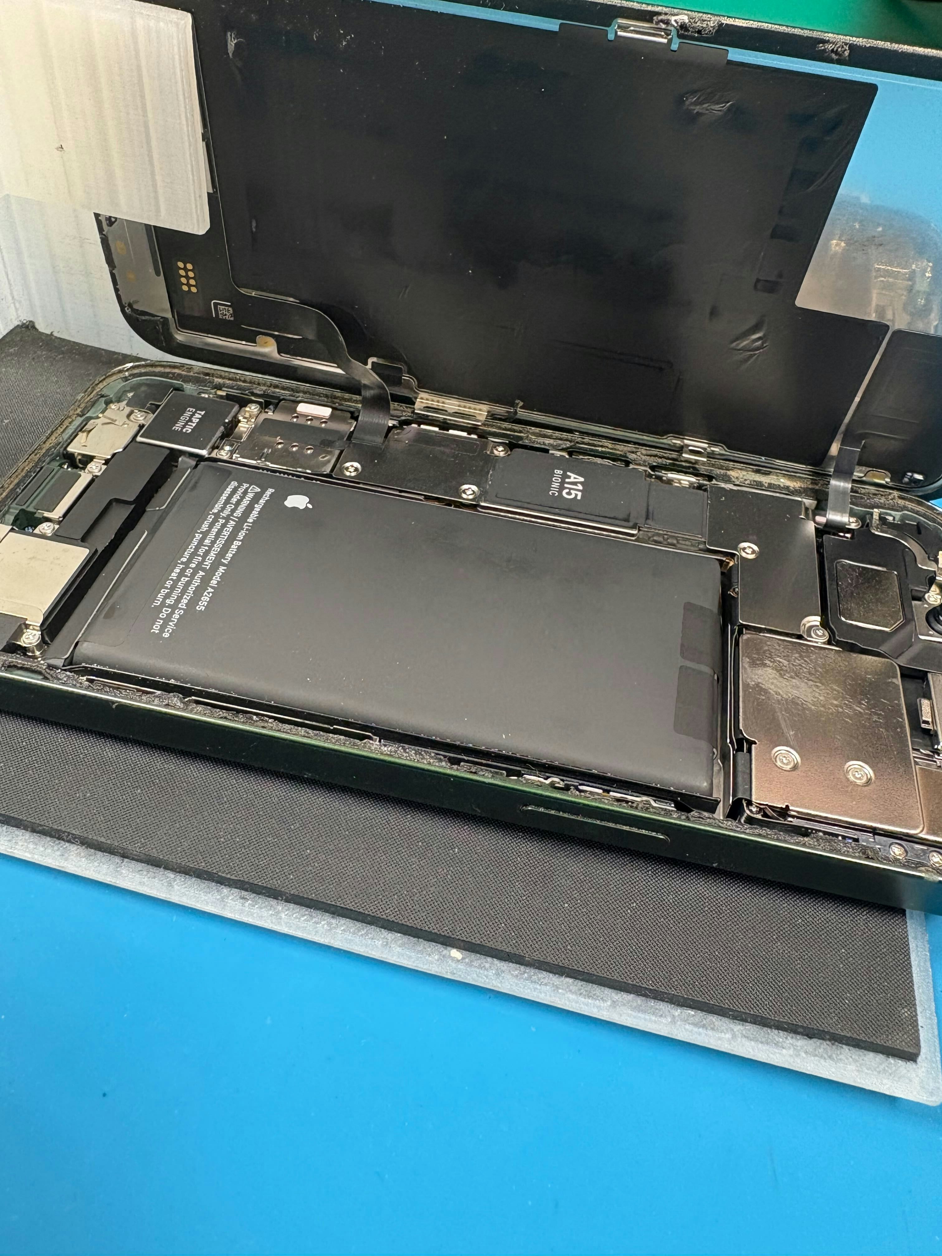 iPhone修理　スマホ修理　豊橋