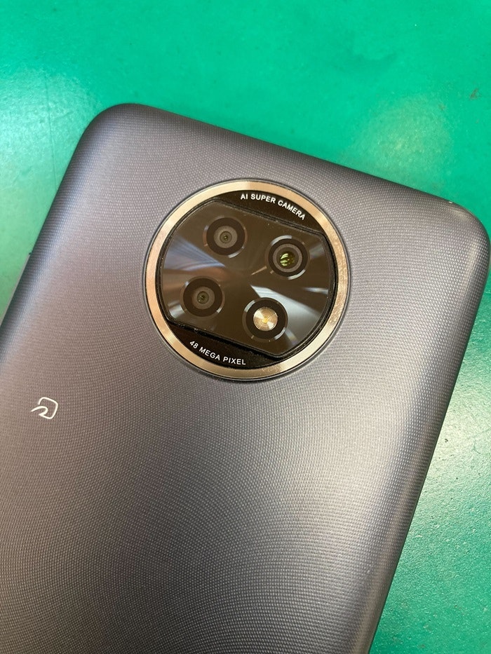 Redmi note9T カメラレンズ割れ