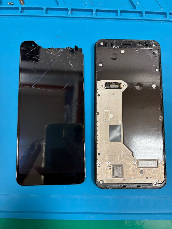 pixel　Googlepixel　画面割れ