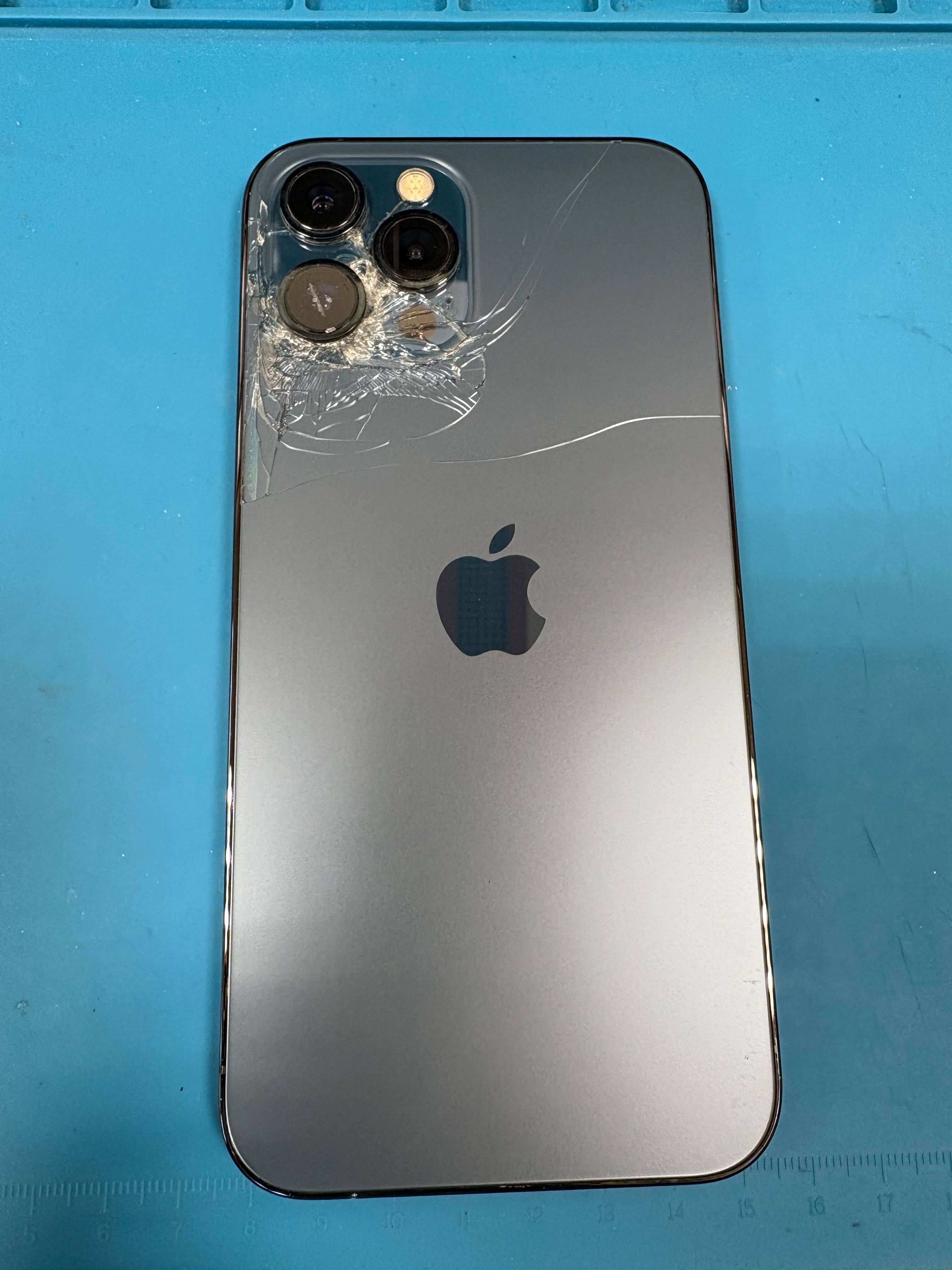 豊川市】iPhone12ProMaxの背面修理・交換🌟【背面割れ】