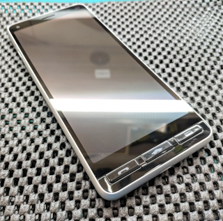 かんたんスマホ2 バッテリー交換 Android修理 スマホ修理 修理 豊川 豊橋 新城 蒲郡 湖西 浜松