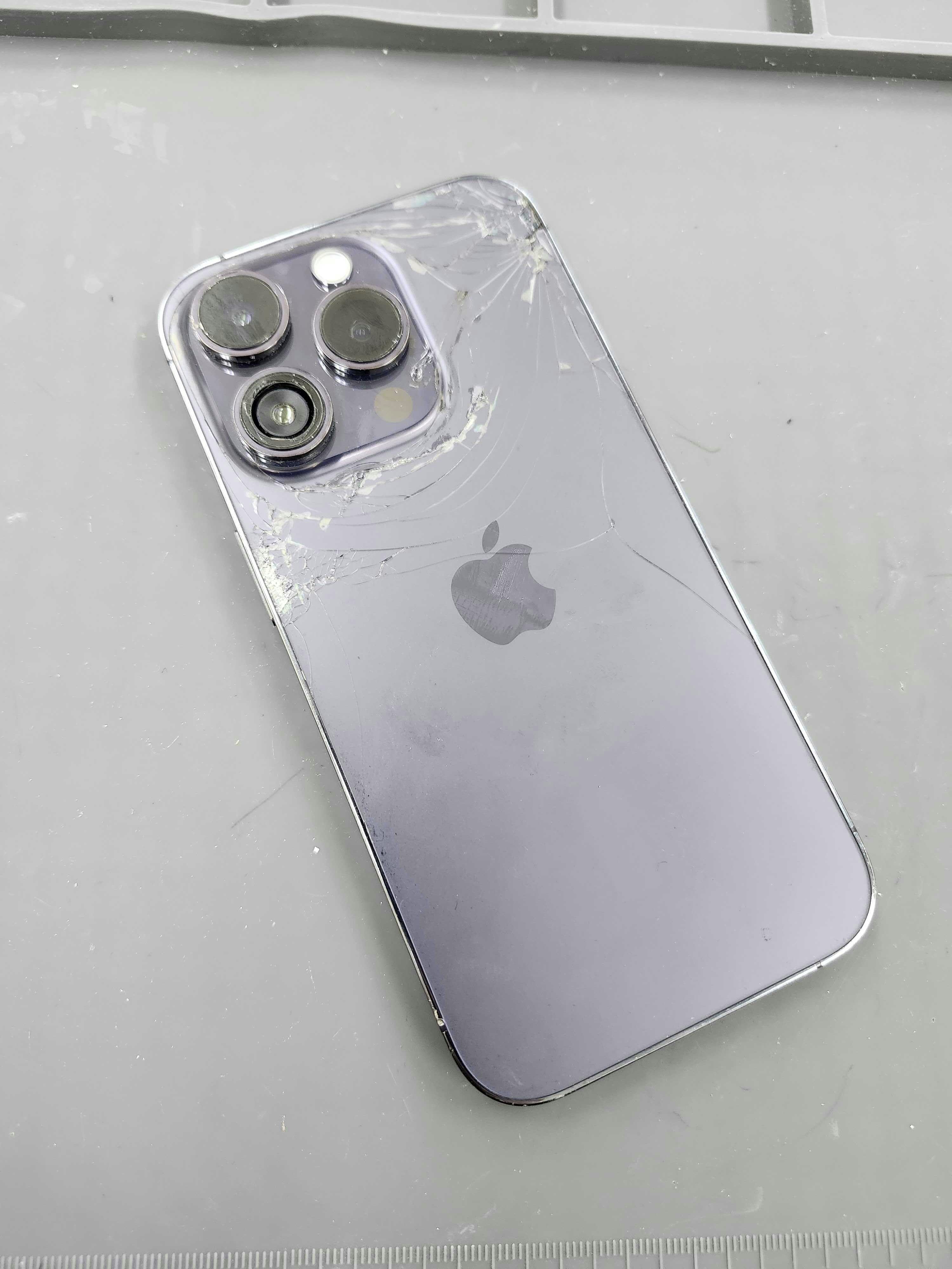 iphone14Pro　iPhone　修理　iPhone修理　交換　背面割れ　背面修理　豊川　豊橋　新城　蒲郡　湖西　浜松