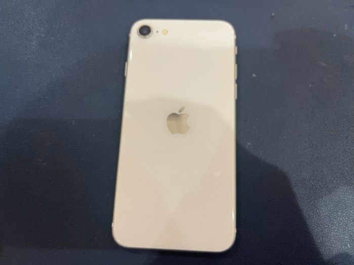iPhoneSE3 画面修理　画面交換　液晶修理　液晶交換