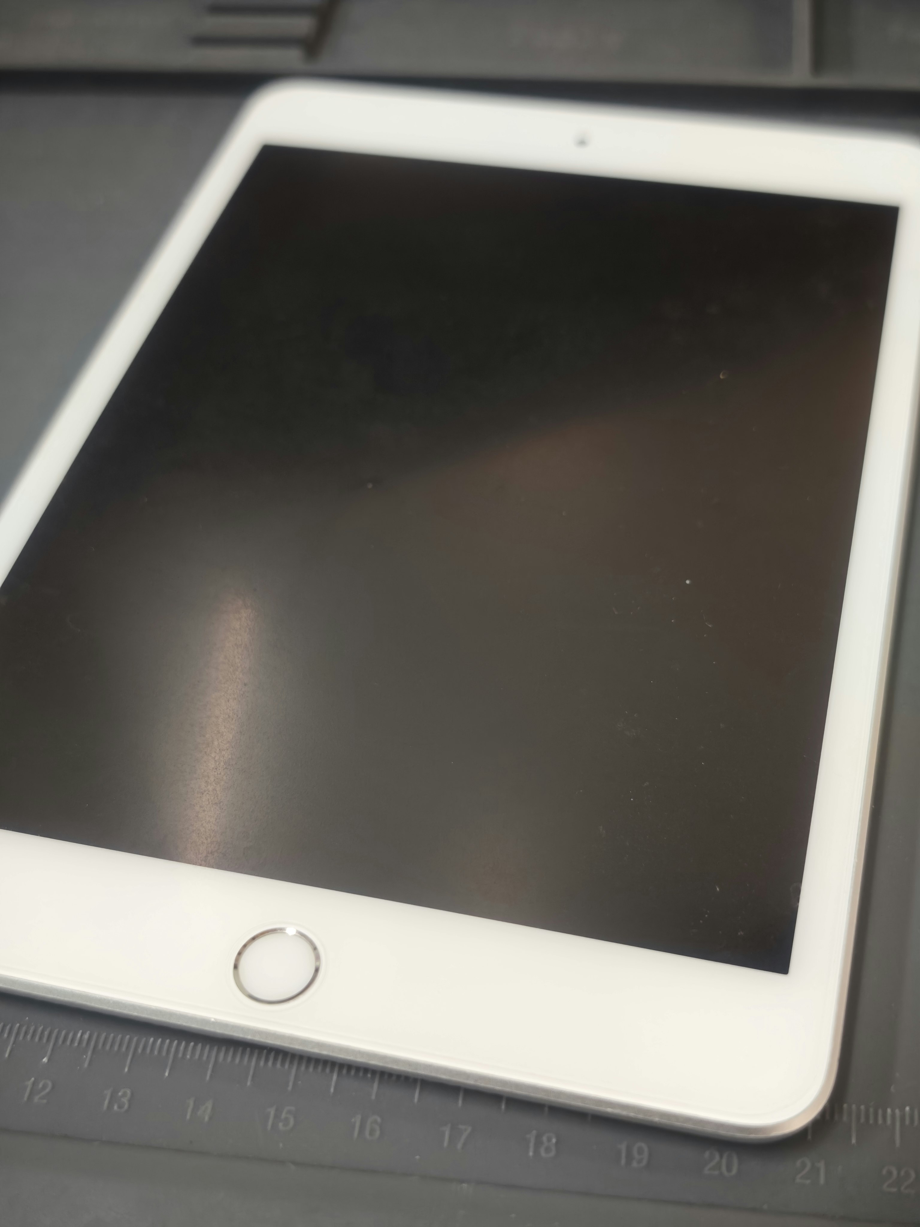 ipadmini5　豊川市　iPad　iPad修理　修理　バッテリー交換　豊川　豊橋　新城　蒲郡　湖西　浜松