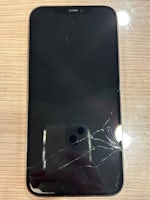 iPhone 12 Pro Max 画面割れ修理　小牧市