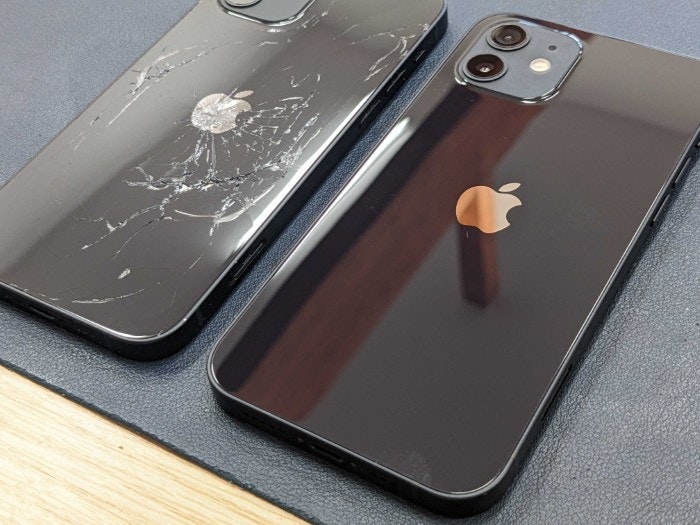 iPhone 12 背面割れ 修理