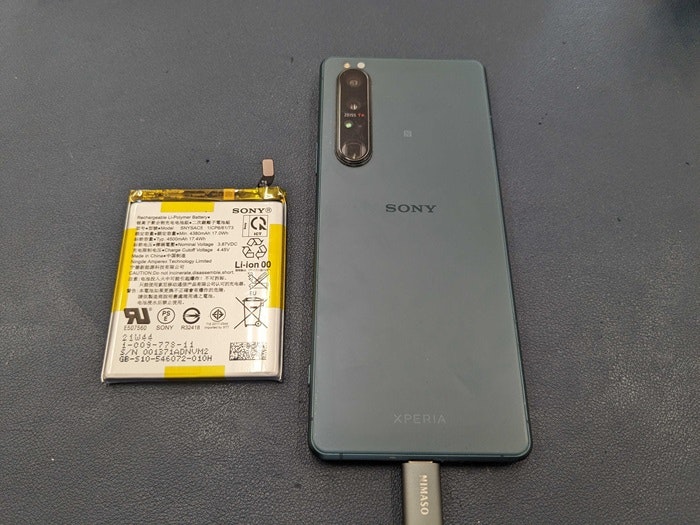 Xperia 1 III 1 Ⅳ バッテリー 電池 充電 改善 良くする 持ち 修理 故障 豊田市 GAZA