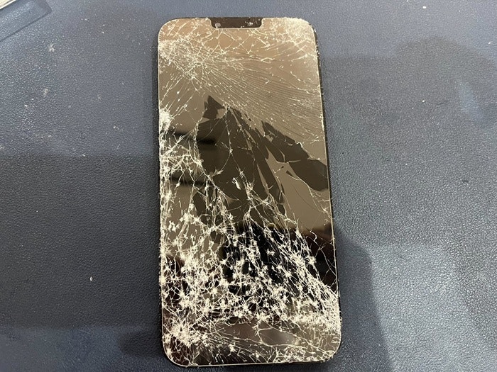 iPhone13 ProMax 画面修理　画面交換　液晶修理　液晶交換