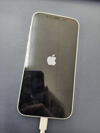iPhone12　iPhone　修理　iPhone修理　即日　データそのまま　リンゴマーク　リンゴループ　バッテリー交換　電池交換　豊川　豊橋　新城　蒲郡　湖西　浜松