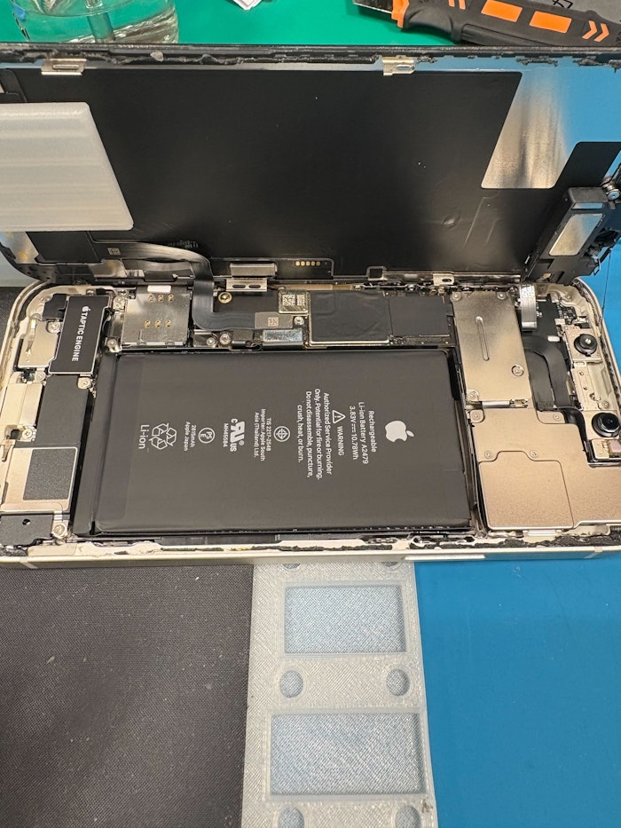 バッテリー　iPhone　iPhone修理