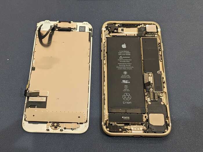 あいふぉん　アイフォン　iPhone 7 表示不良　液晶もれ　落下　ひびわれ　ゴーストタッチ　勝手に動く　画面真っ暗　修理