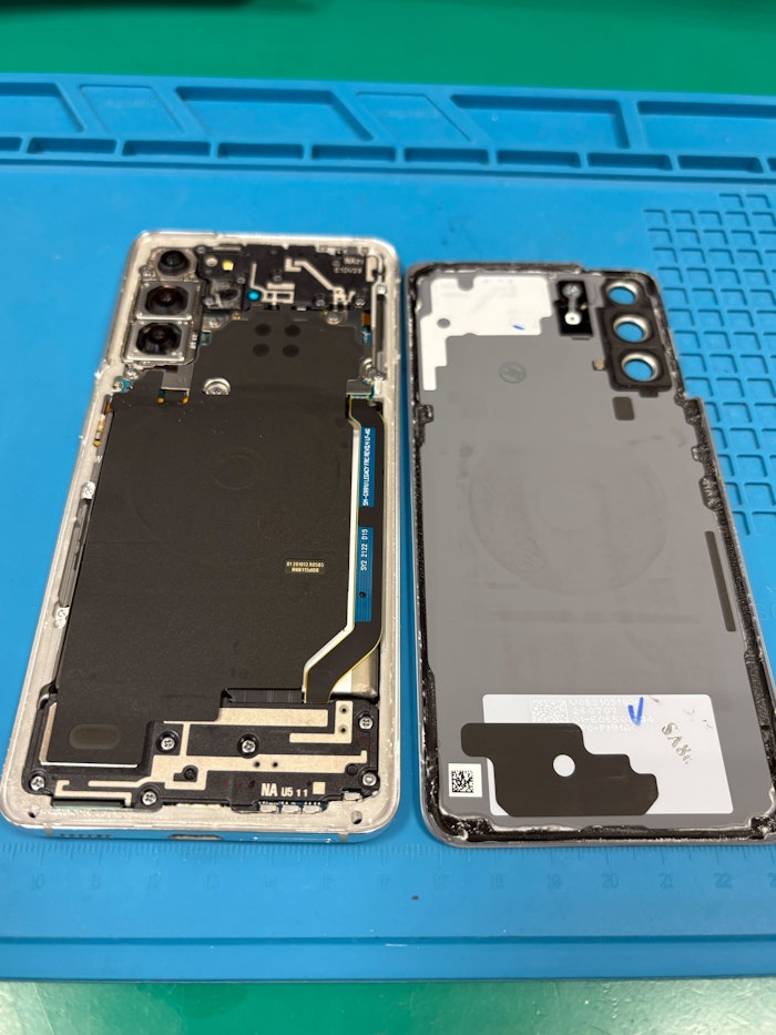 Galaxy　バッテリー　バッテリー膨張