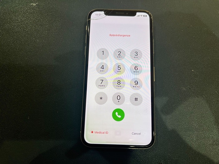iPhone アイフォン アイフォーン 画面割れ 画面故障 ガラス割れ ガラス故障 壊した 壊れた 破損 故障 修理 直す 治す 交換 メーカー修理 Apple Care  保証 保険 純正 社外 