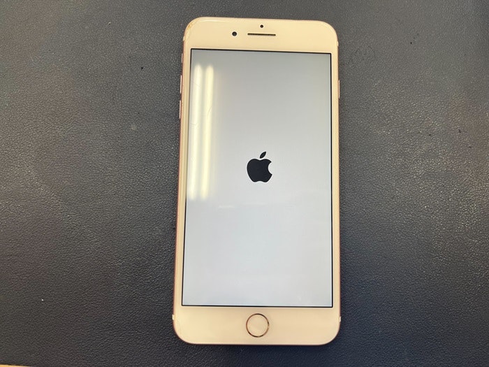 iPhone 7Plus リンゴループ 起動しない 電源つかない 充電持ち悪い バッテリー持ち悪い 充電持ち良くする バッテリー持ち良くする バッテリー交換 故障 修理