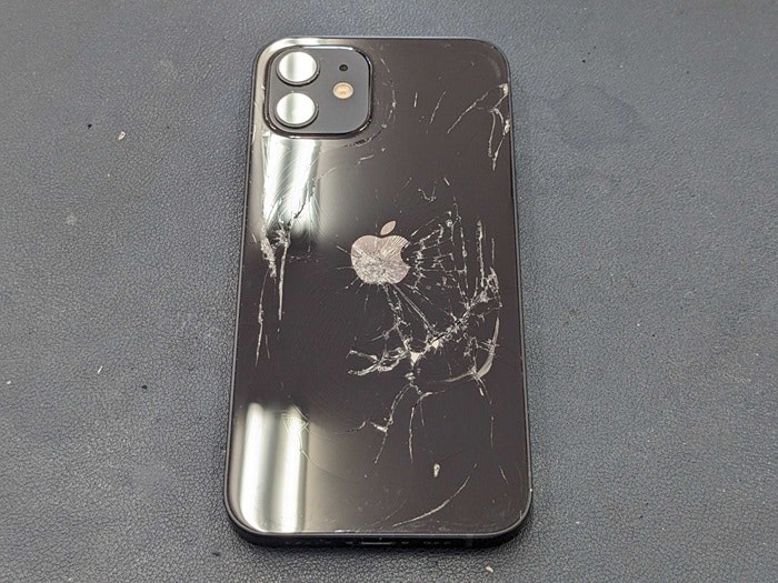 iPhone12 背面割れ 背面交換 iPhone修理