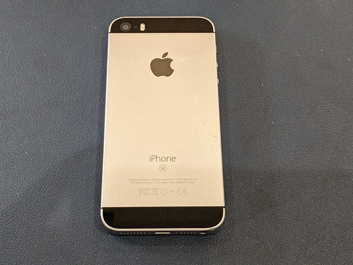 iPhoneSE SE1 バッテリー膨張 バッテリー交換 電池膨張 電池交換 修理 直す 直す 方法