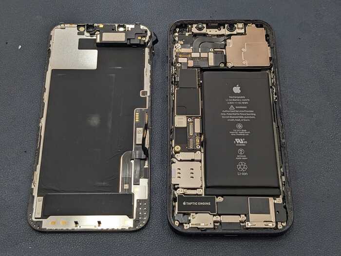 iPhone 12 背面交換 【豊田】