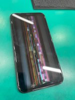 【一宮市】iPhone 11の画面に線が入って映らない不具合を即日修理！画面交換でしっかり復旧【まちスマ一宮店】