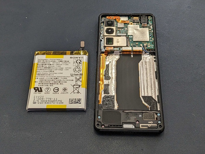 岡崎市】Xperia 5 III バッテリー交換 まちスマ岡崎店