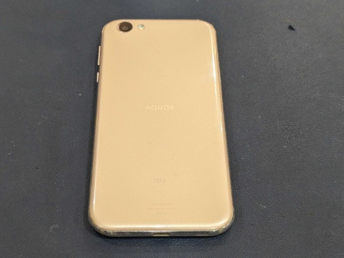 AQUOS R バッテリー交換 減り早い　修理　交換