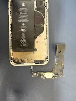 【豊川市でiPhoneSE2の充電ができない修理】充電口交換で即日復旧！データそのままで安心対応