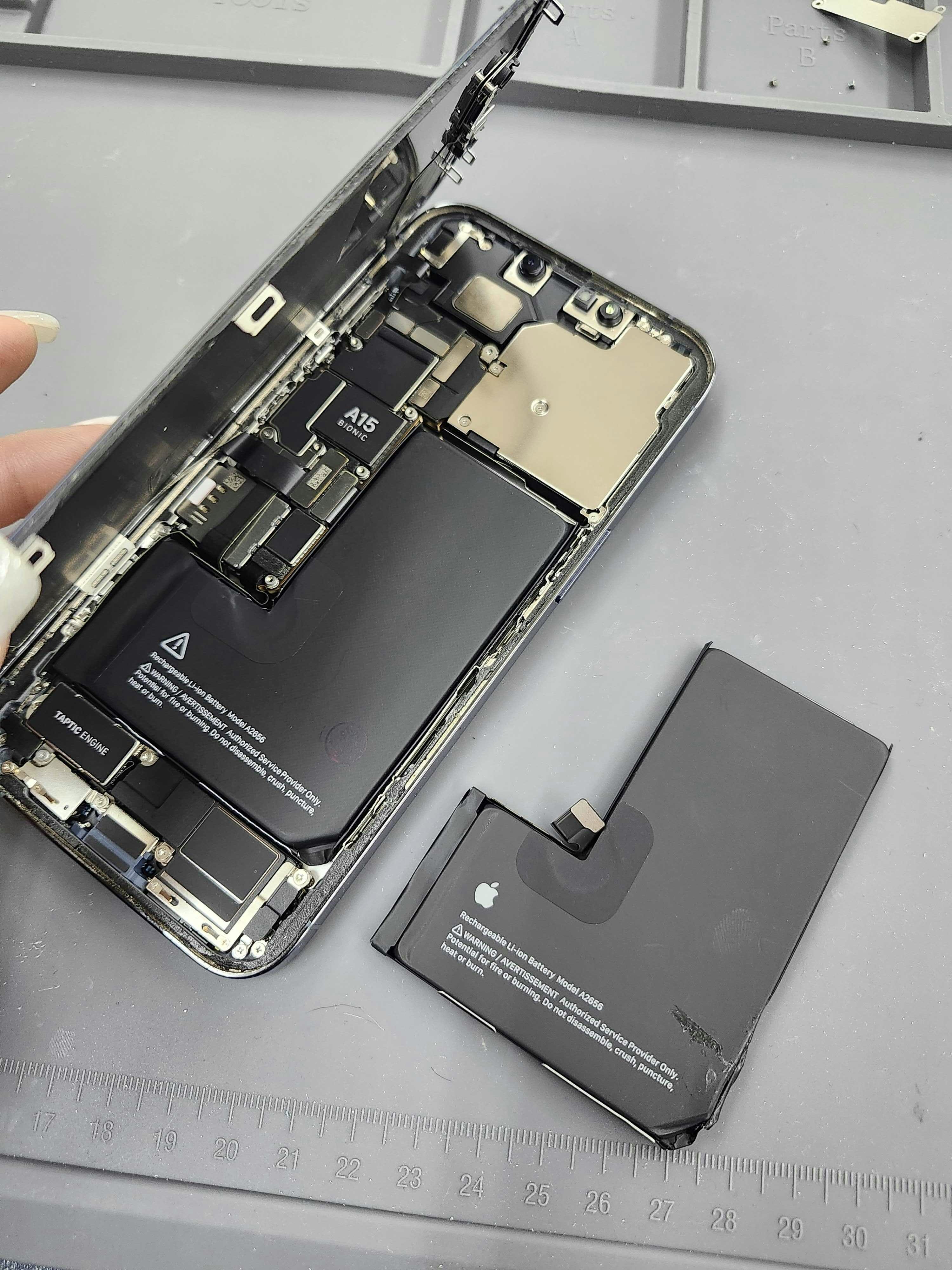 iPhone　修理　即日　データそのまま　バッテリー交換　電池交換　豊川　豊橋　新城　蒲郡　岡崎　湖西　浜松