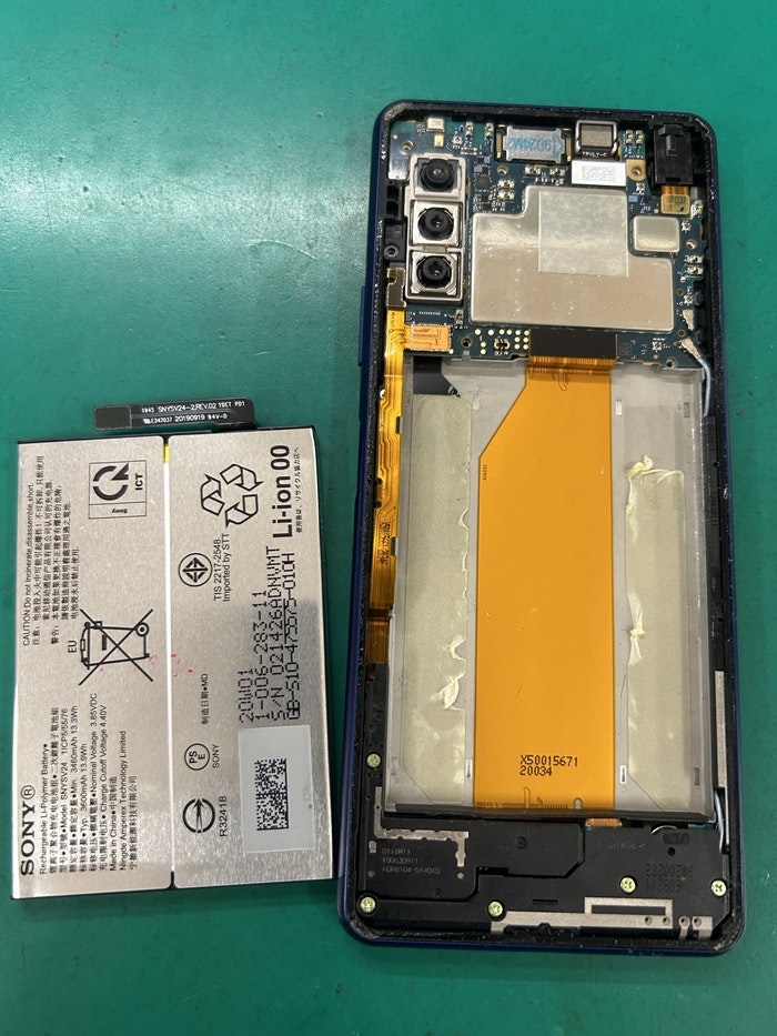 Android　Xperia10Ⅱ　バッテリー交換　春日井市・高蔵寺・瀬戸市・尾張旭市・多治見市・長久手市・守山区その他名古屋
